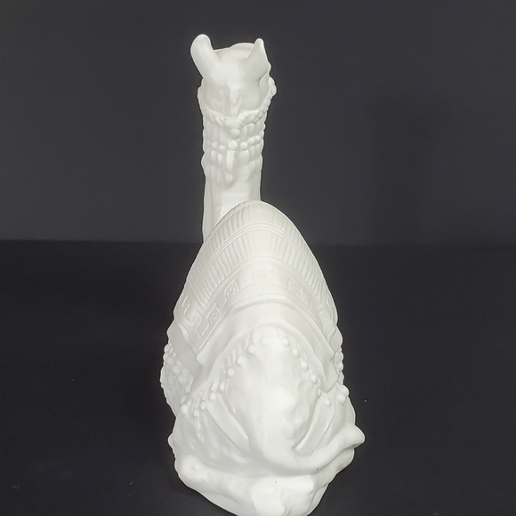 Avon Nativity Collectible The Camel White Porcelain Christmas 1984 with Box - Picture 6 of 12